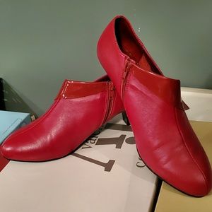 Red low heeled dress shoes